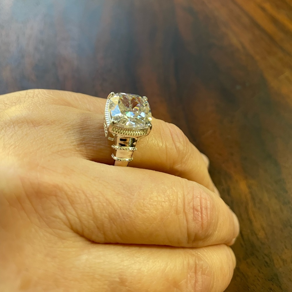 Statement Ring - Picture 4 of 4